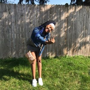 Meet your Posher, Roni